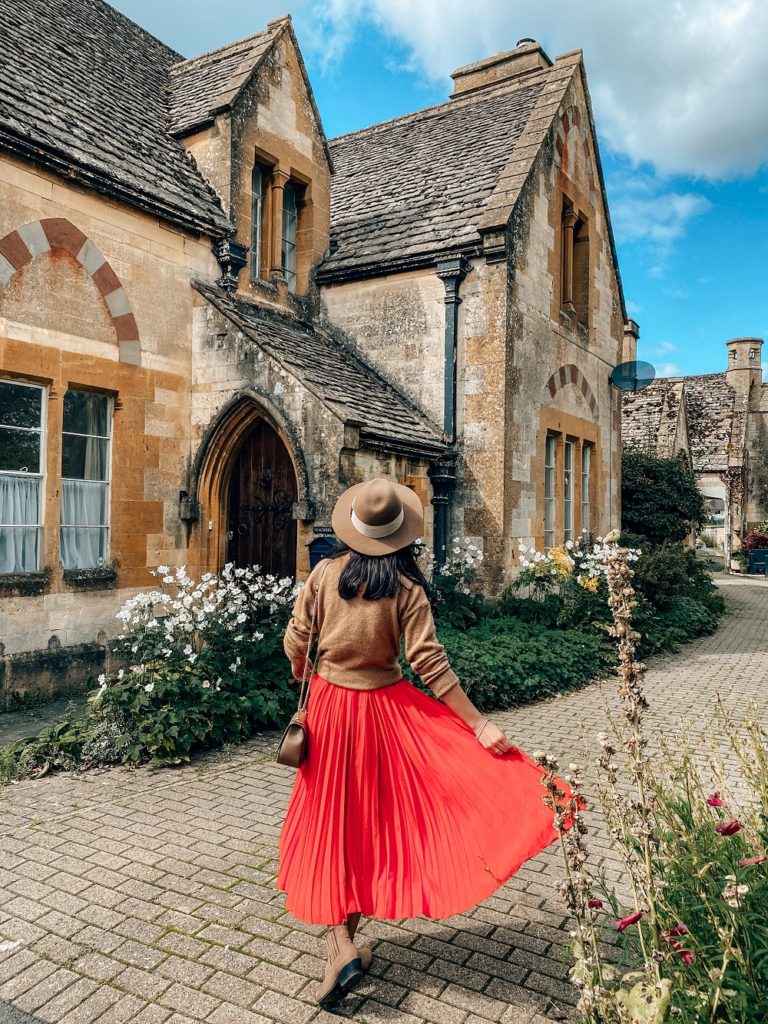 nice towns to visit in cotswolds