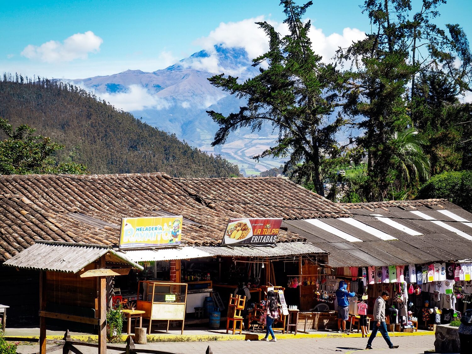 How To Visit Otavalo Market From Quito Ecuador Kitti Around The World   Market Stalls At Peguche Waterfall 