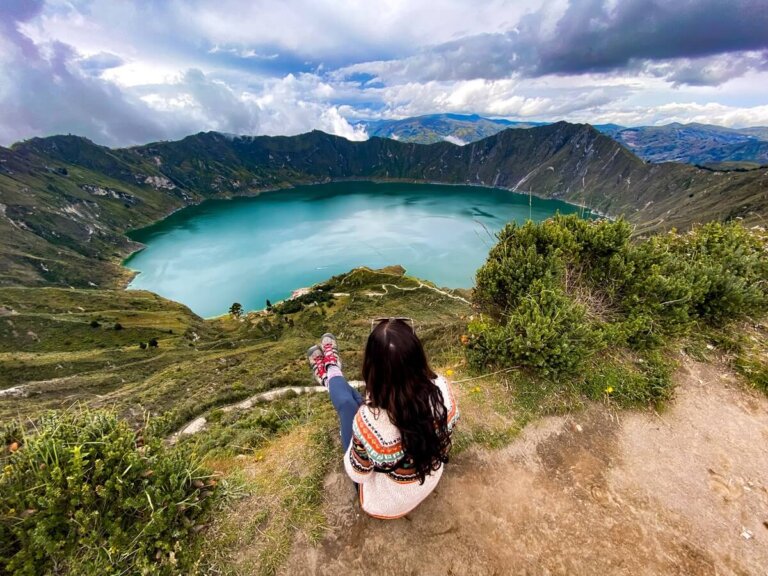 How to Plan a Trip to Quilotoa Lake in Ecuador