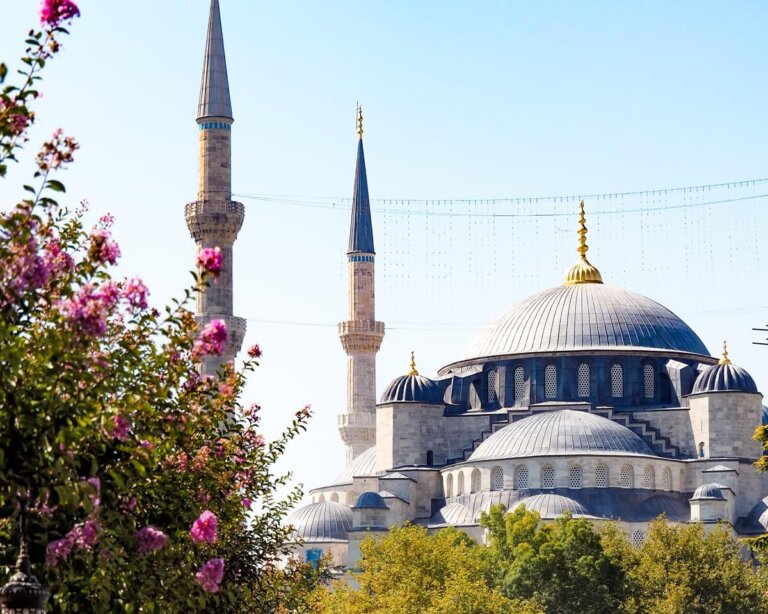Things to Do in the Sultanahmet Neighbourhood of Istanbul, Turkey