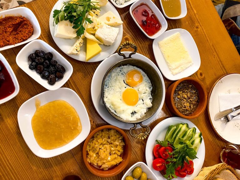 Vegetarian Turkish Food to Try on Your Trip to Türkiye