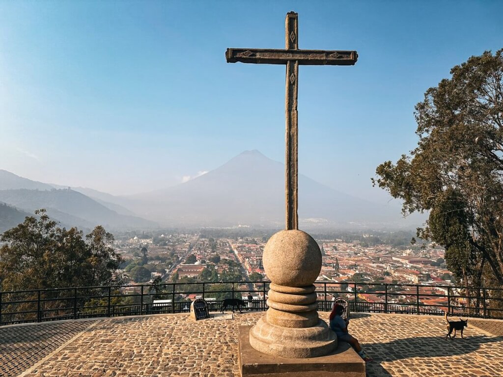 Cerro de la Cruz viewpoint in Antigua