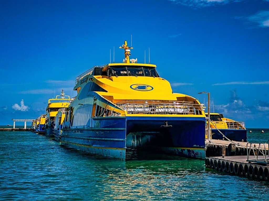 Isla Mujeres Ferry