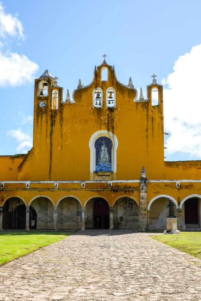 Convento de San Antonio de Pauda in Izamal